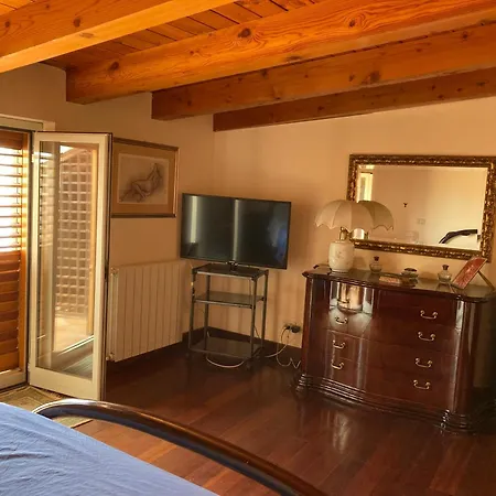 Homestay Casa Nobiliare In Via Atenea