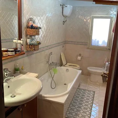 Homestay Casa Nobiliare In Via Atenea